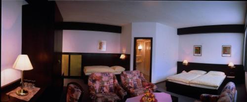 Hotel Goldener Hirsch Reutte Exterior photo